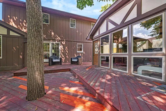 $395,000 | 1007 Windsor Drive, Shorewood, IL 60404