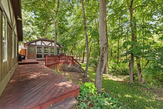 $395,000 | 1007 Windsor Drive, Shorewood, IL 60404