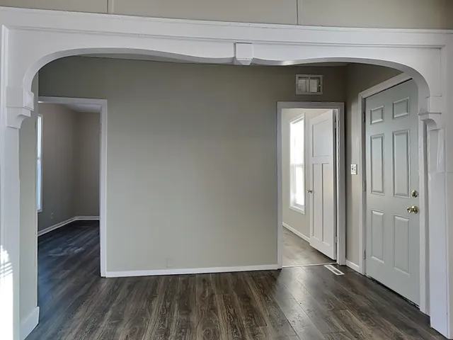 $1,895 | 1115 19th Avenue Northeast, Minneapolis, MN 55418