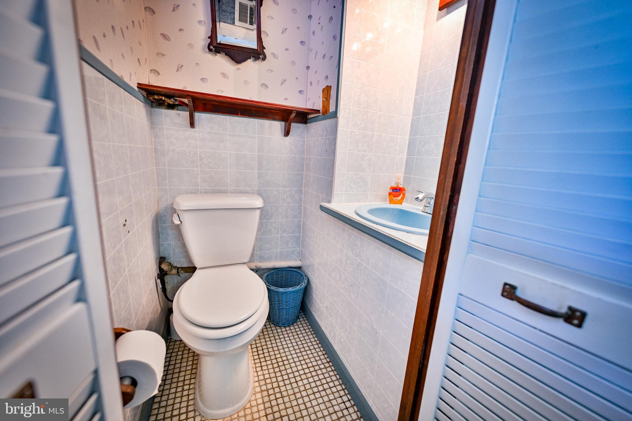 1041 Winsford Road Baltimore, MD 21204 - Photo 26 of 37