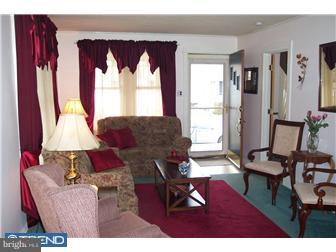 172 Carlisle Road Audubon, NJ 08106 - Photo 6 of 12 Living Room