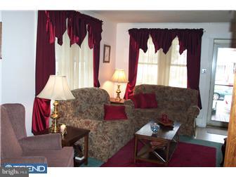 172 Carlisle Road Audubon, NJ 08106 - Photo 7 of 12 Living Room
