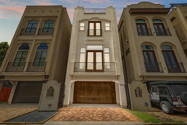 $539,000 | 1057 West 24th Street, Houston, TX 77008