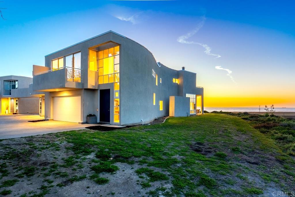 170 Solana Point Circle Solana Beach, CA 92075 - Photo 5 of 68 a view of a house with a swimming pool