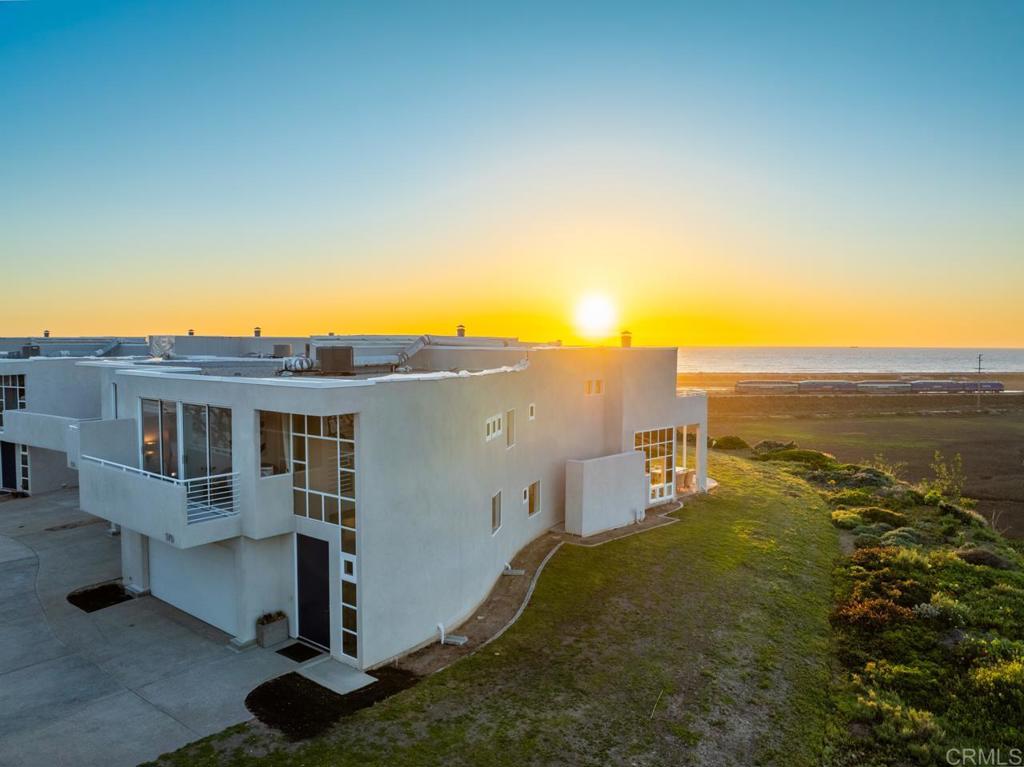 170 Solana Point Circle Solana Beach, CA 92075 - Photo 7 of 68 a view of a house with a ocean view