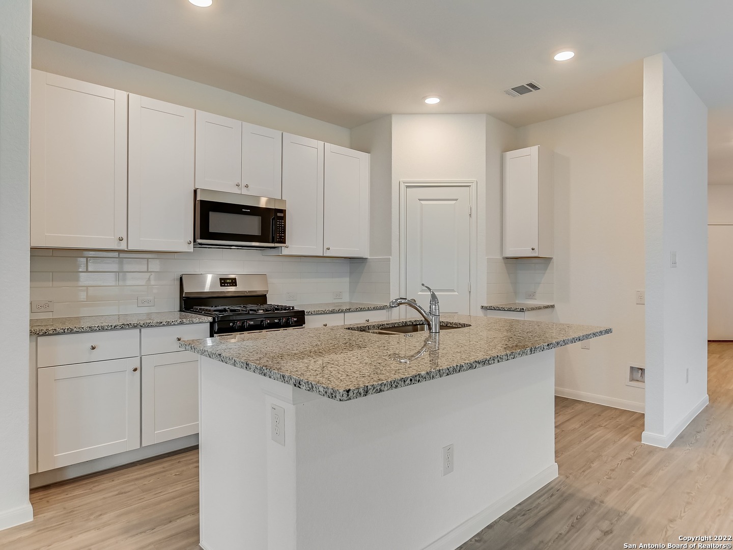 5785 Companion Loop Bulverde, TX 78163 - Photo 6 of 52