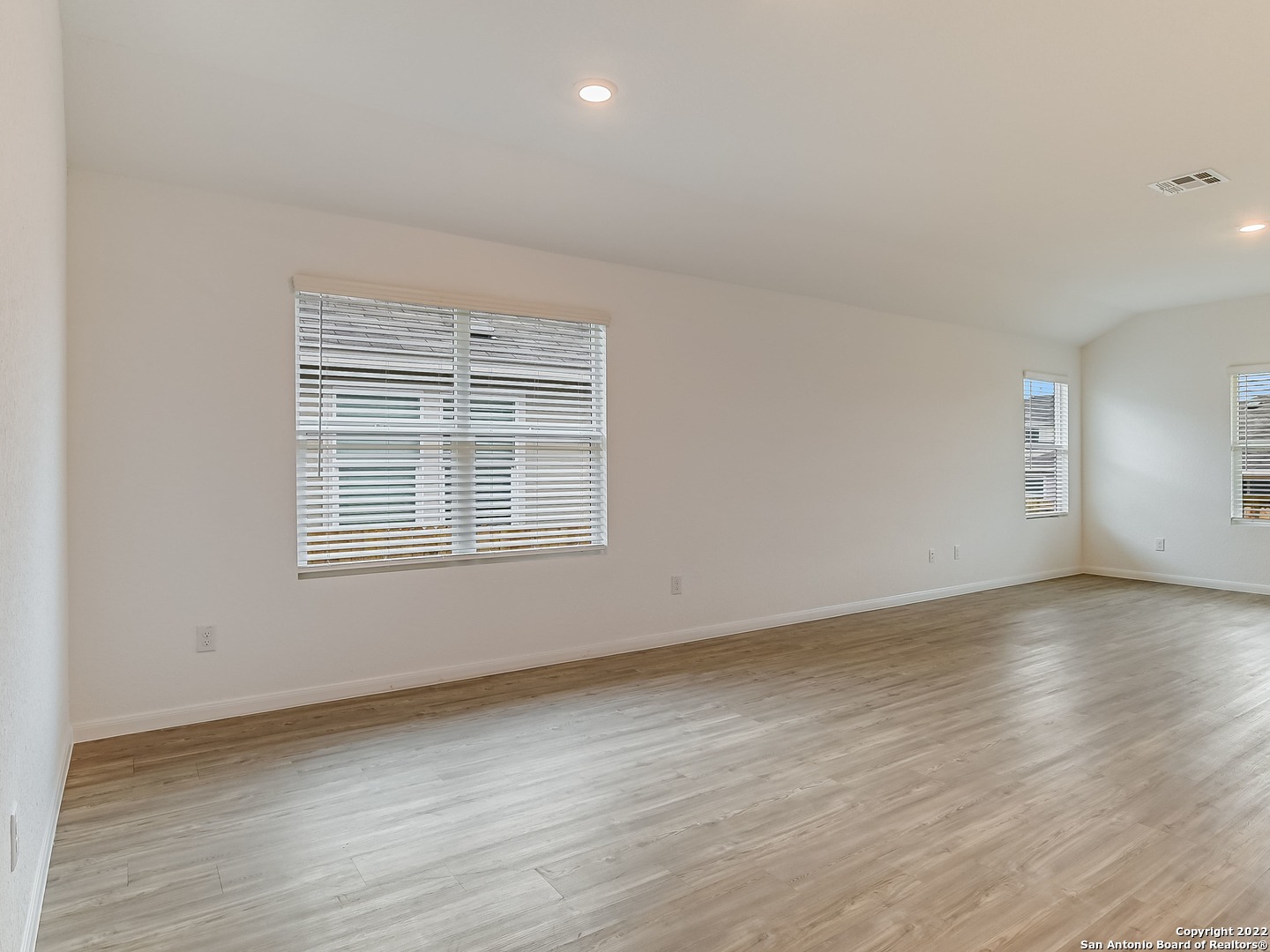 5785 Companion Loop Bulverde, TX 78163 - Photo 7 of 52