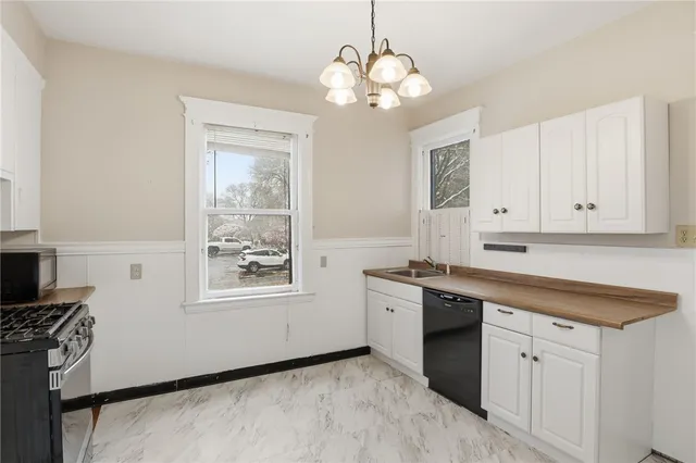 $1,800 | 98 Barrington Street, Unit 560, Rochester, NY 14607