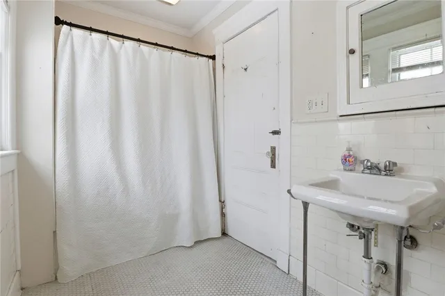 $1,800 | 98 Barrington Street, Unit 560, Rochester, NY 14607