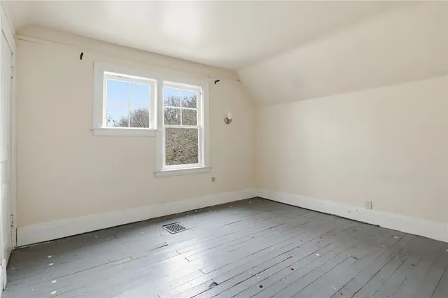 $1,800 | 98 Barrington Street, Unit 560, Rochester, NY 14607