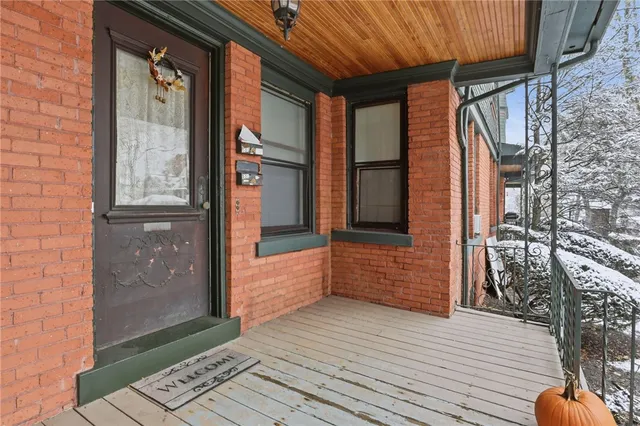 $1,800 | 98 Barrington Street, Unit 560, Rochester, NY 14607