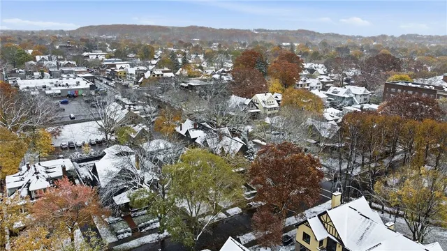 $1,800 | 98 Barrington Street, Unit 560, Rochester, NY 14607