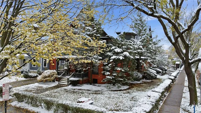 $1,800 | 98 Barrington Street, Unit 560, Rochester, NY 14607