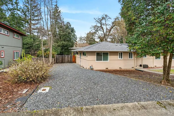 $570,000 | 1580 Glenwood Drive, Ukiah, CA 95482