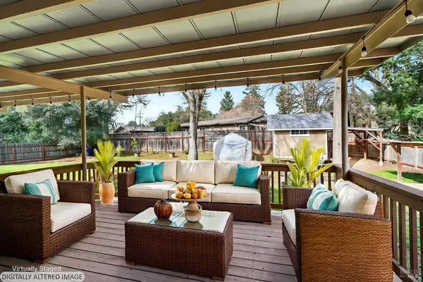 $570,000 | 1580 Glenwood Drive, Ukiah, CA 95482