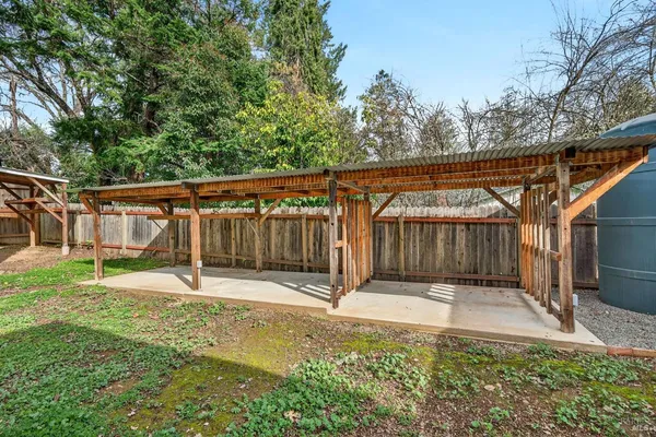 $570,000 | 1580 Glenwood Drive, Ukiah, CA 95482