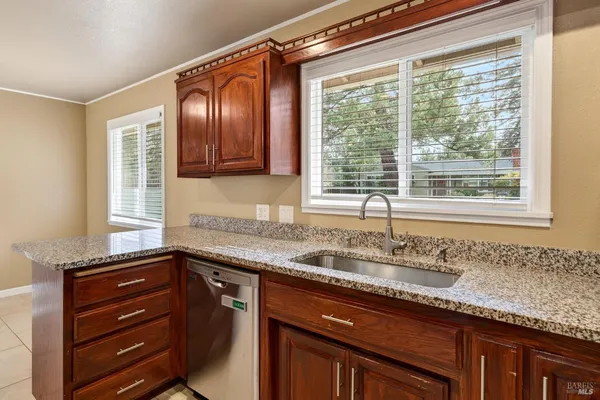 $570,000 | 1580 Glenwood Drive, Ukiah, CA 95482