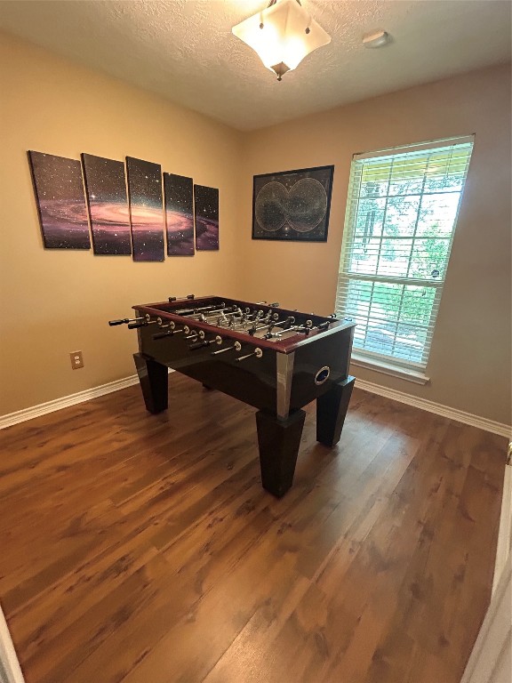 1076 West Branding Iron Road Weimar, TX 78962 - Photo 21 of 24 a view of a livingroom with furniture