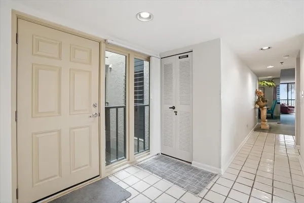 $5,000 | 5611 Gulf Of Mexico Drive, Unit 3, Longboat Key, FL 34228