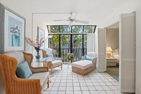 $5,000 | 5611 Gulf Of Mexico Drive, Unit 3, Longboat Key, FL 34228