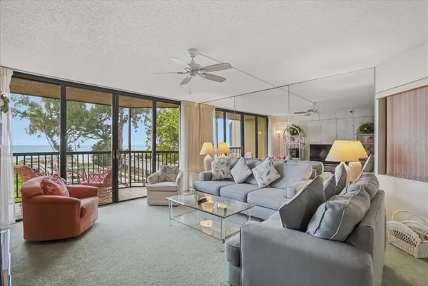 $5,000 | 5611 Gulf Of Mexico Drive, Unit 3, Longboat Key, FL 34228