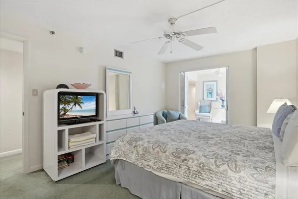 $5,000 | 5611 Gulf Of Mexico Drive, Unit 3, Longboat Key, FL 34228