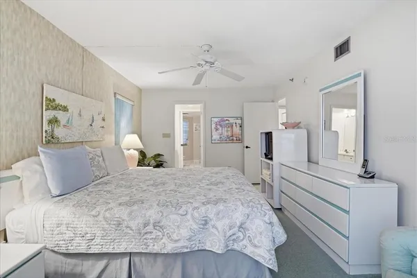 $5,000 | 5611 Gulf Of Mexico Drive, Unit 3, Longboat Key, FL 34228