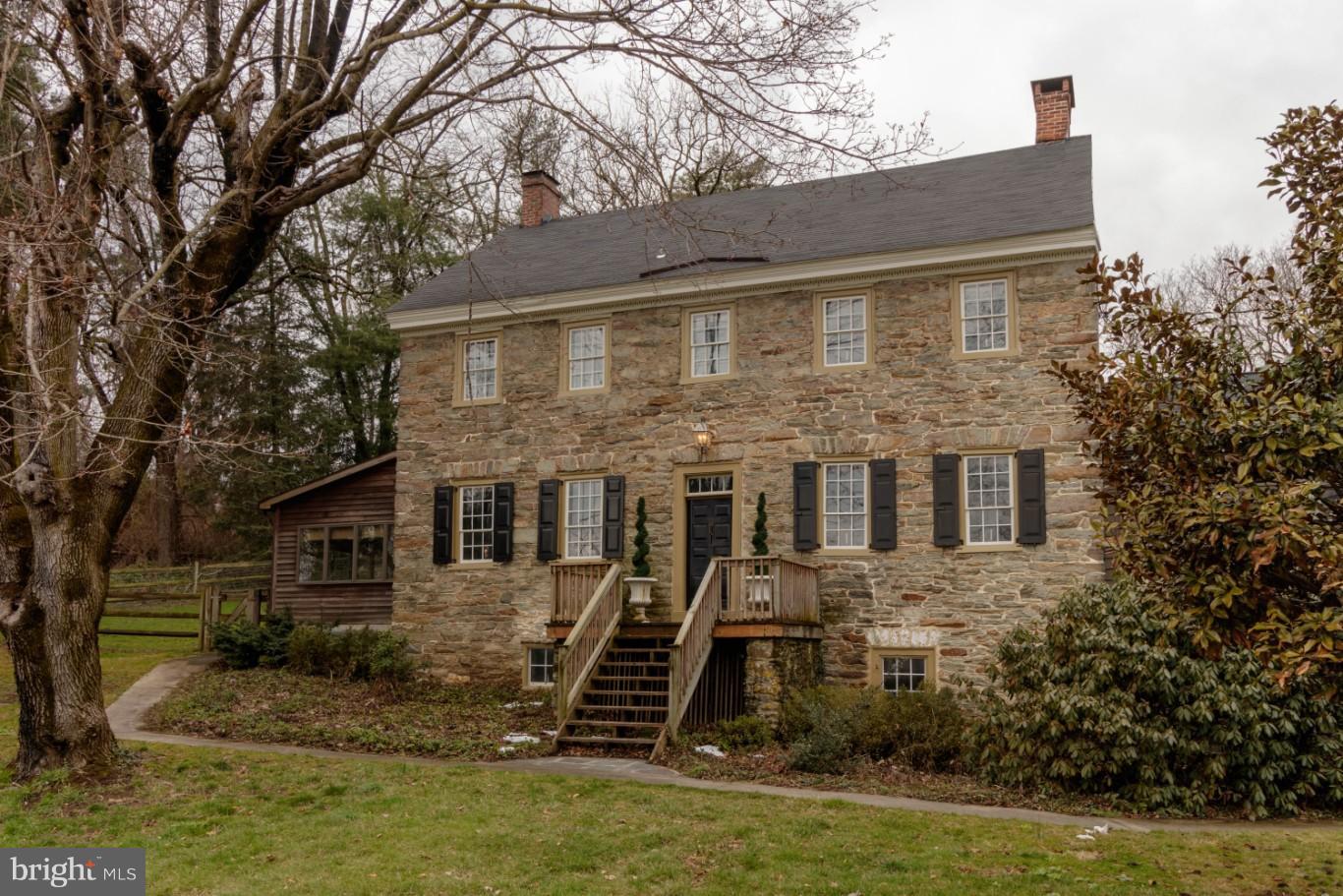 165 Accomac Road York, PA 17406 - Photo 1 of 30 Exterior (Front)