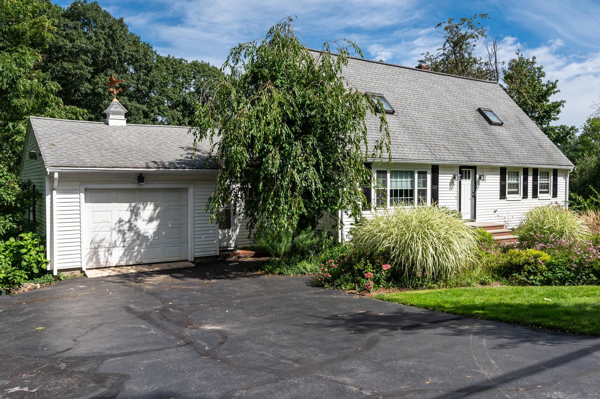 15 Marblehead Road Windham, NH 03087 - Photo 2 of 34