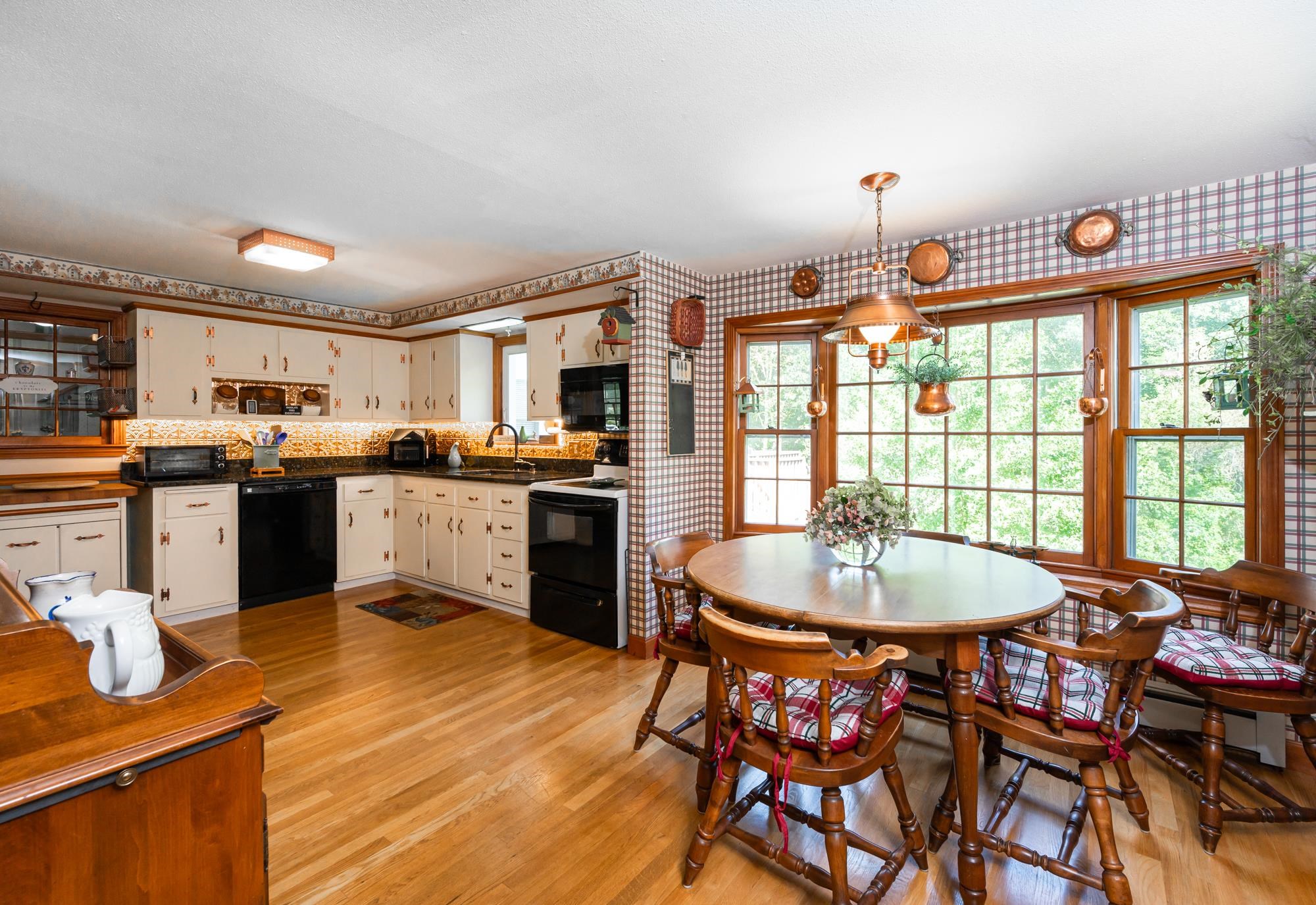 15 Marblehead Road Windham, NH 03087 - Photo 7 of 34