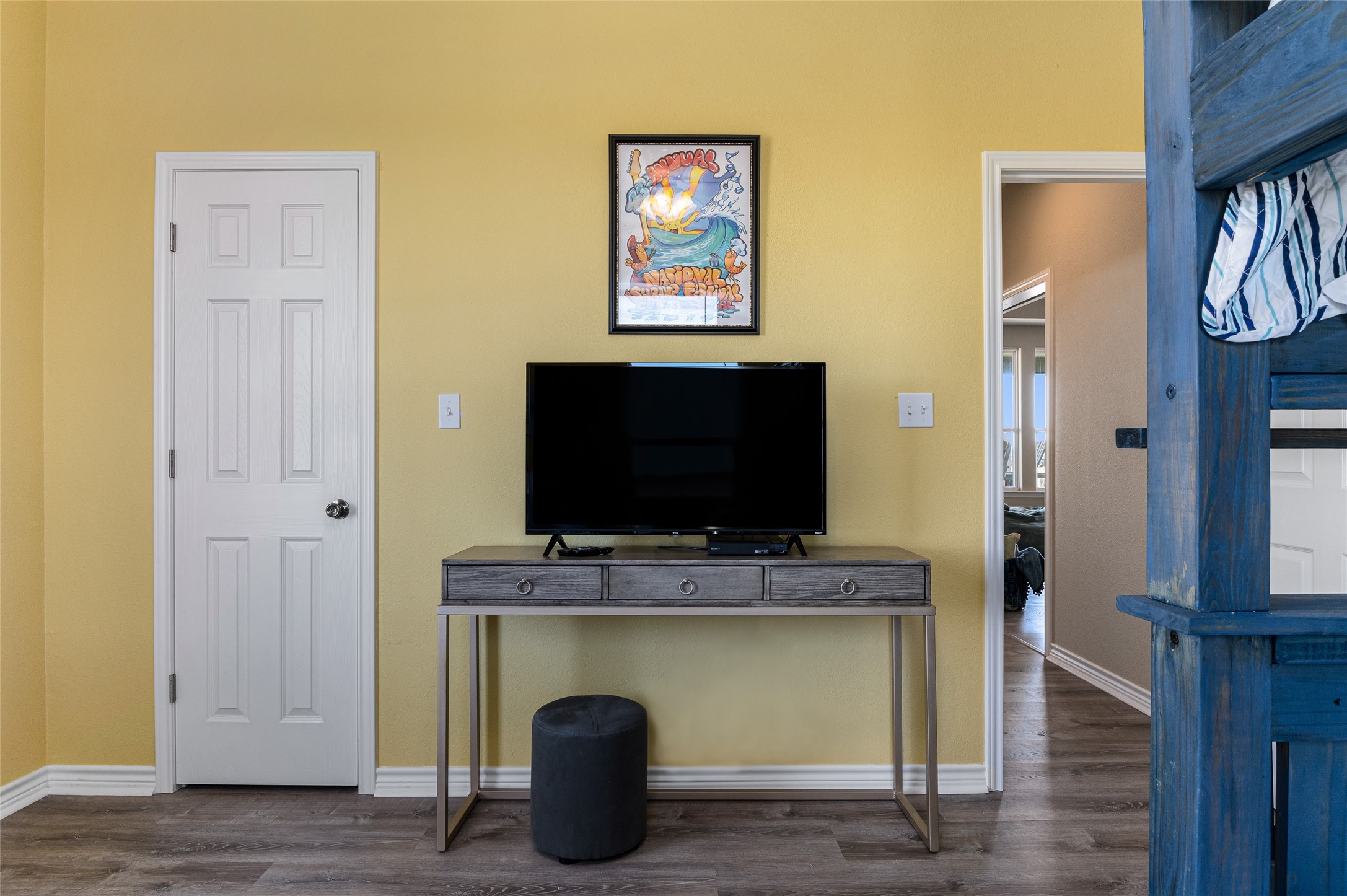 200 Mobile Crystal Beach, TX 77650 - Photo 44 of 49 a living room with fireplace and flat screen tv