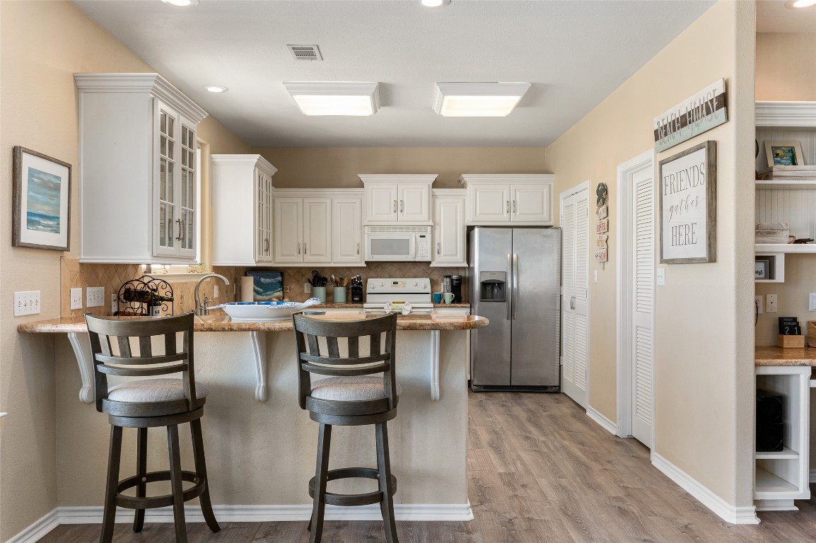 200 Mobile Crystal Beach, TX 77650 - Photo 10 of 49