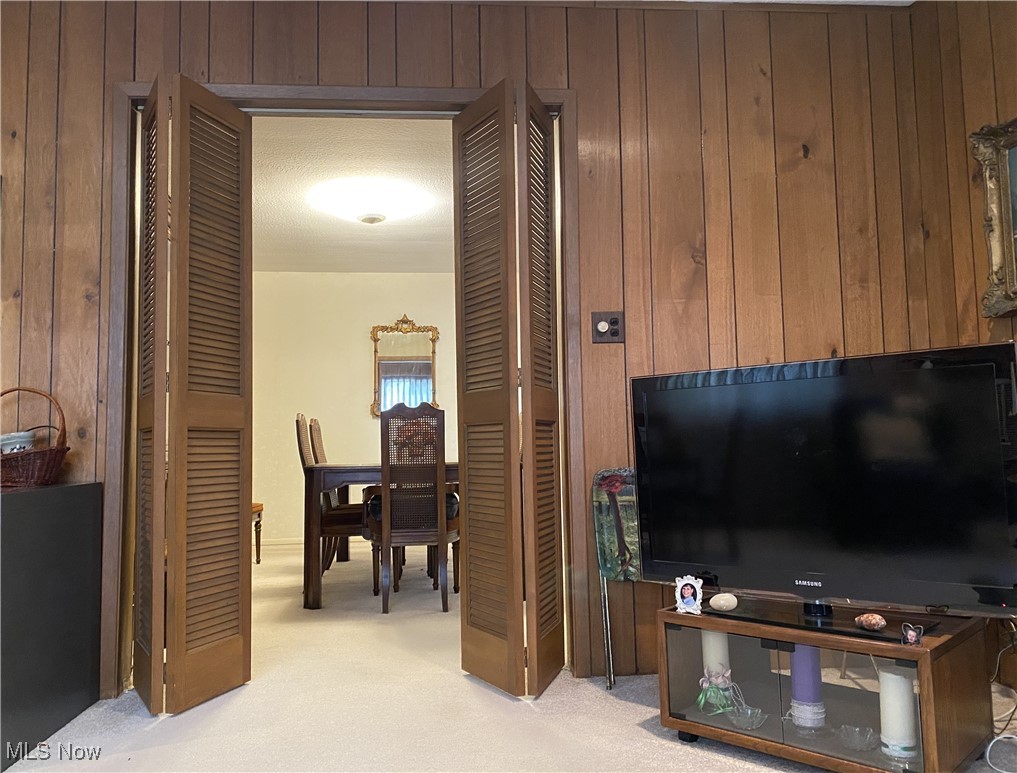 706 Edgewood Road Cleveland, OH 44143 - Photo 10 of 20 Gallery Image 10