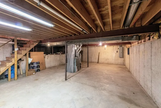 a view of empty room