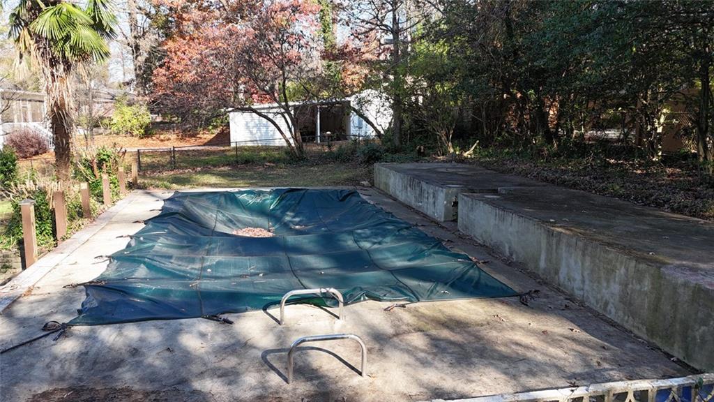 495 Pensdale Road Decatur, GA 30030 - Photo 6 of 16 a view of a back yard