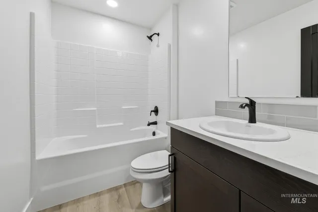 $328,000 | 1162 Velvet Loop, Wilder, ID 83676