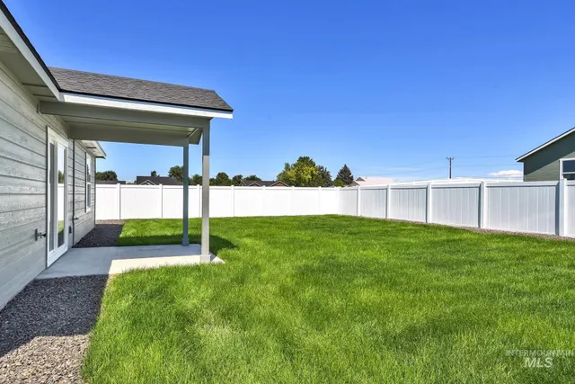 $328,000 | 1162 Velvet Loop, Wilder, ID 83676