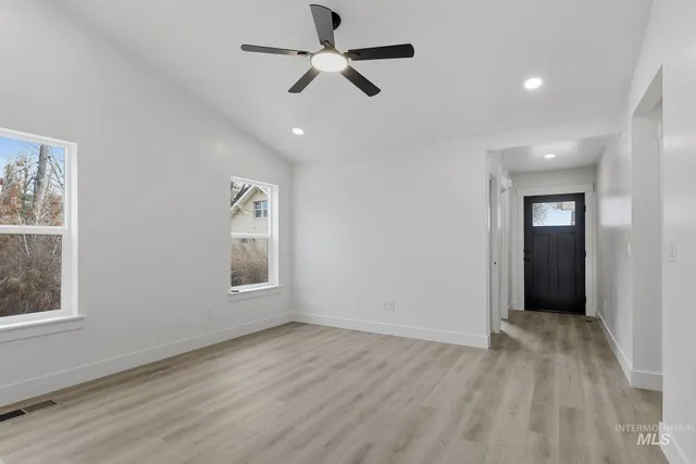 $328,000 | 1162 Velvet Loop, Wilder, ID 83676