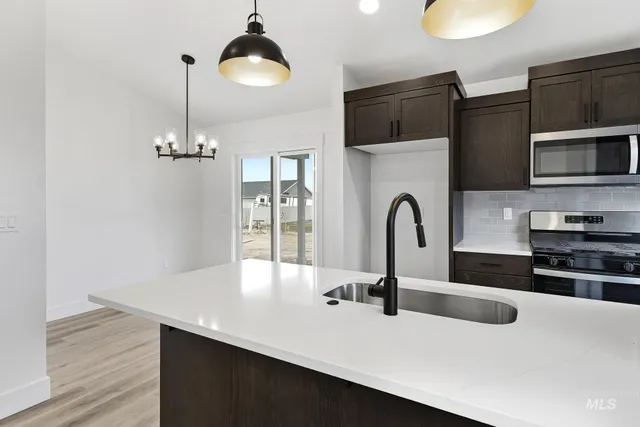 $328,000 | 1162 Velvet Loop, Wilder, ID 83676