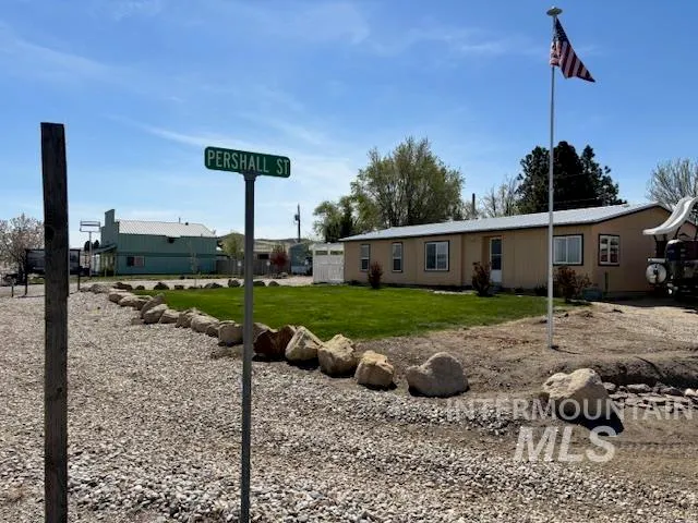 $345,000 | 17052 Pershall Street, Murphy, ID 83650