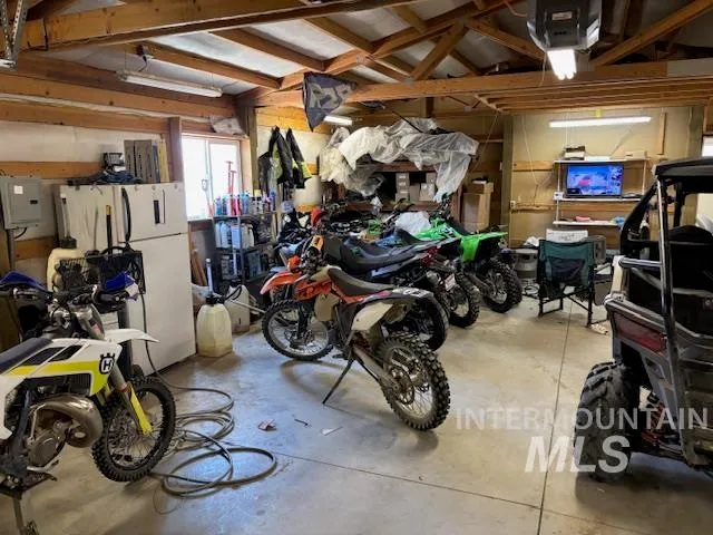 $345,000 | 17052 Pershall Street, Murphy, ID 83650