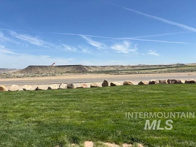 $345,000 | 17052 Pershall Street, Murphy, ID 83650