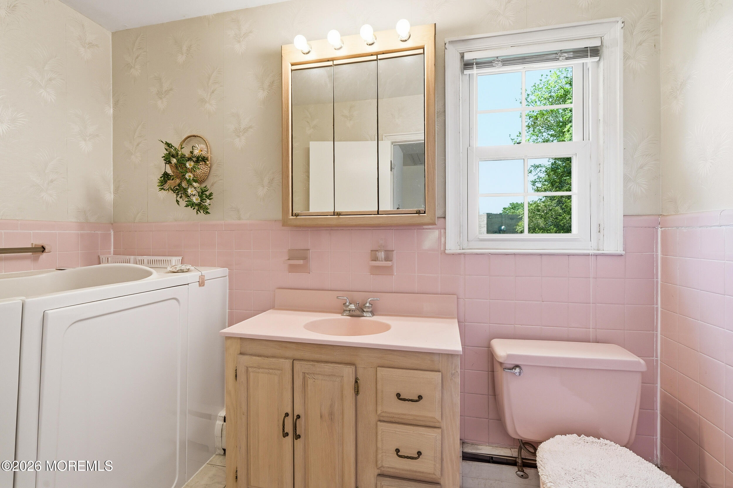 11 Jumping Brook Road Neptune Township, NJ 07753 - Photo 24 of 41 055