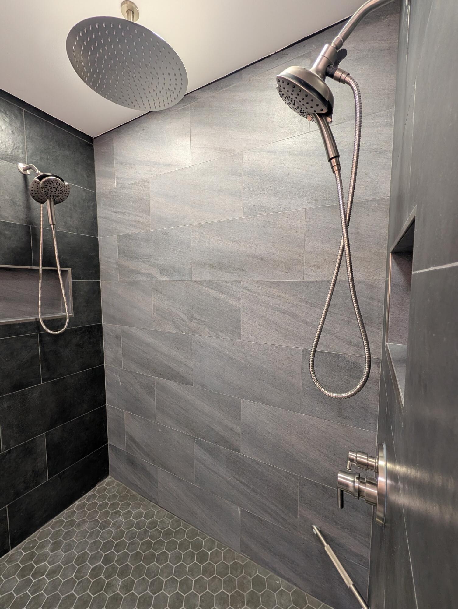 9207 Pecky Cypress Lane, Unit 9B Boca Raton, FL 33428 - Photo 23 of 29 Shower