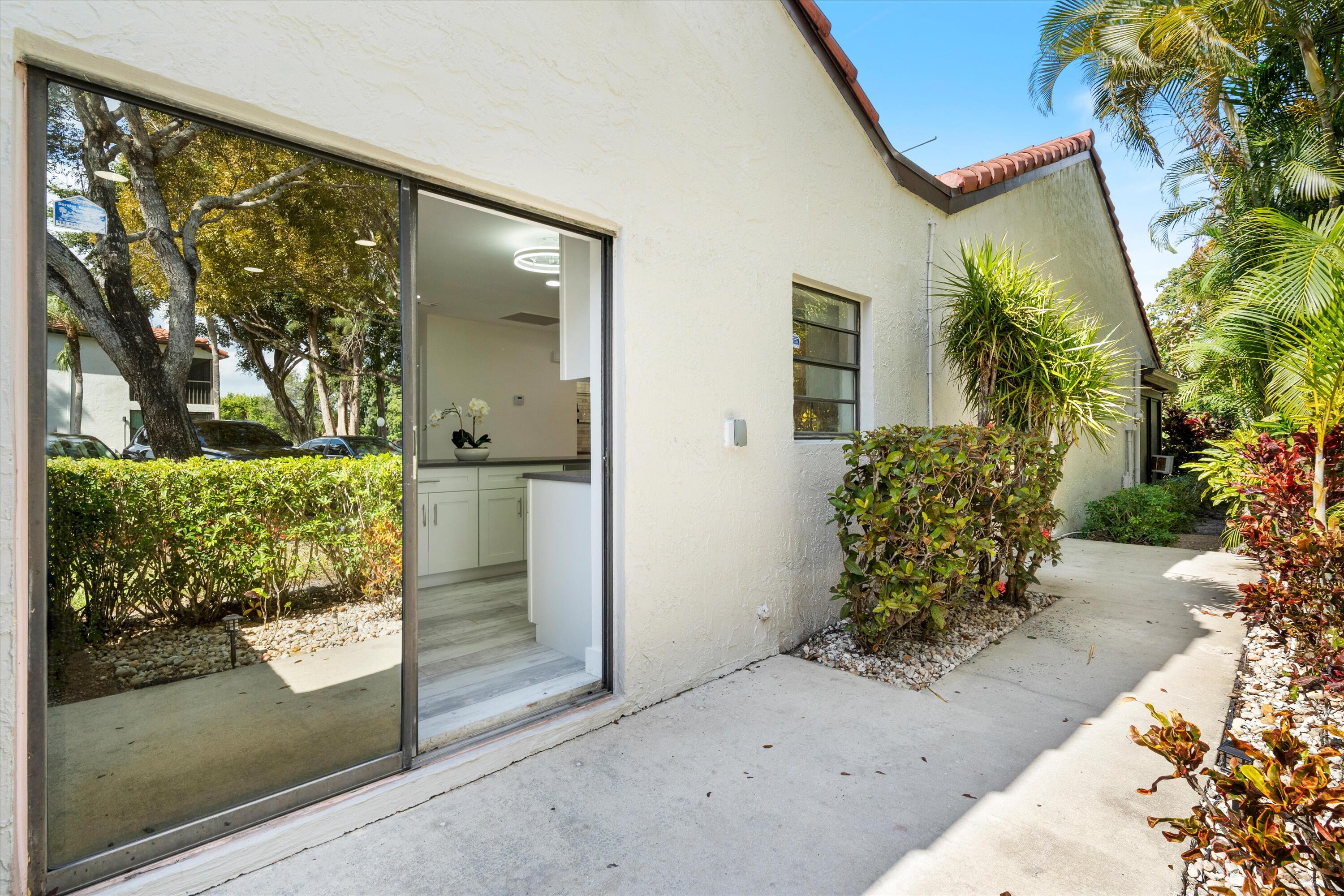 9207 Pecky Cypress Lane, Unit 9B Boca Raton, FL 33428 - Photo 28 of 29 25-9207 Pecky Cypress Lane #9B Boca Rato