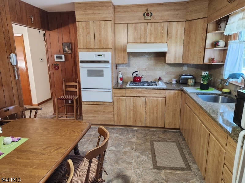615 Ashland Road Middlesex, NJ 08846 - Photo 13 of 25