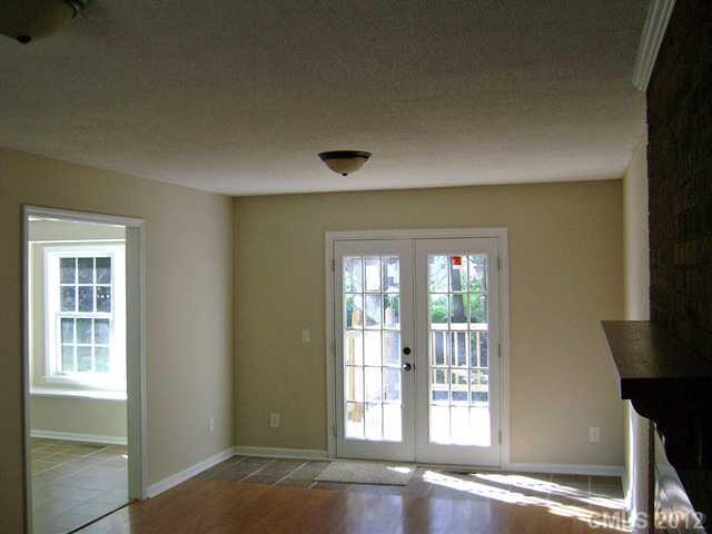 4501 Fair Springs Road Charlotte, NC 28227 - Photo 4 of 10 Gallery Image 4