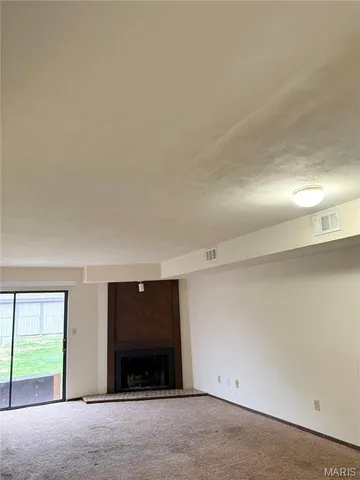 $1,250 | 449 Ponderosa Avenue, Unit A, O'Fallon, IL 62269