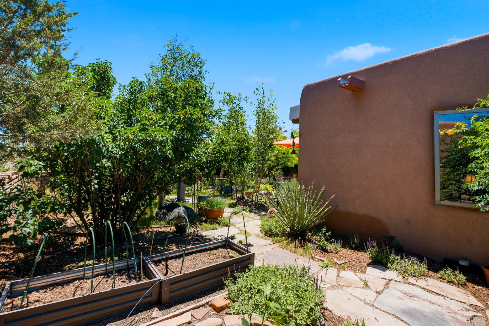 22 Mimosa Road Santa Fe, NM 87508 - Photo 30 of 51 Raised beds for your garden!