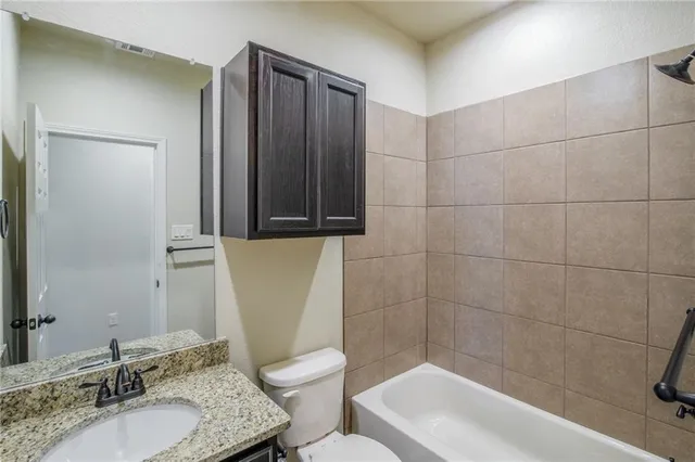 $1,650 | 153 Samuel Drive, Unit B, Buda, TX 78610